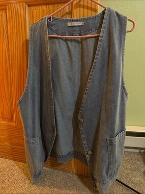 Women’s Oversized Blue Jean Vest